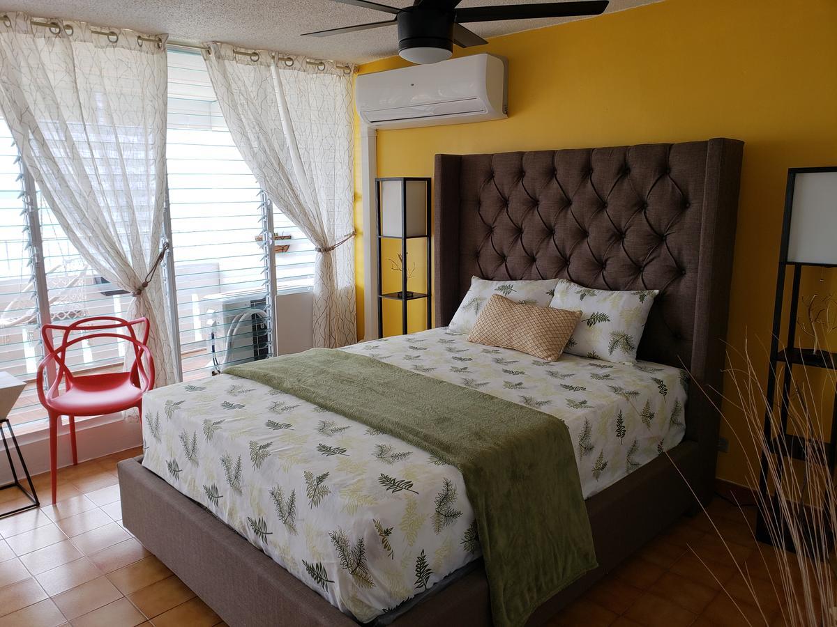 Gorgeous Beach Front Studio With Electricity Water Ac Luquillo Exterior photo